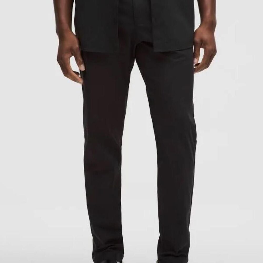 Lululemon Men's Black Trousers